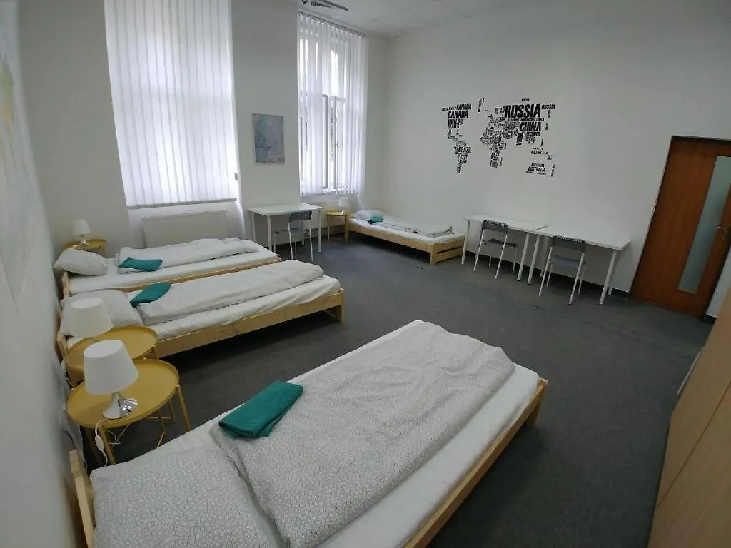 Rooms Veveri - Uvoz, 10 Min Pesky Do Centru Brno