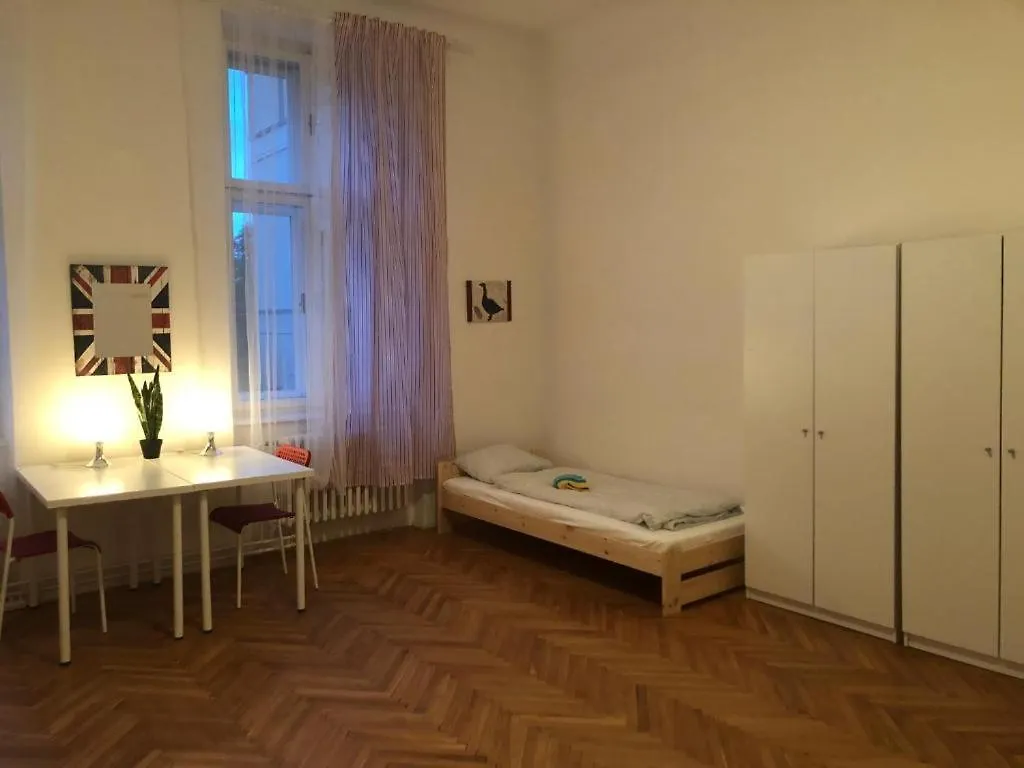 Rooms Veveri - Uvoz, 10 Min Pesky Do Centru Brno Hostel