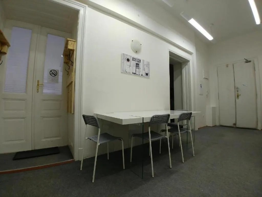 Rooms Veveri - Uvoz, 10 Min Peski Do Centru Brno