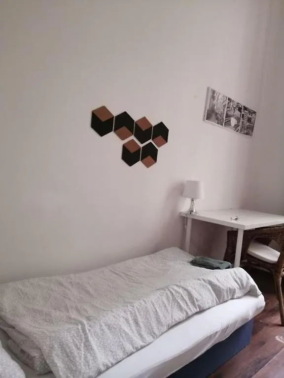 Rooms Veveri - Uvoz, 10 Min Peski Do Centru Brno