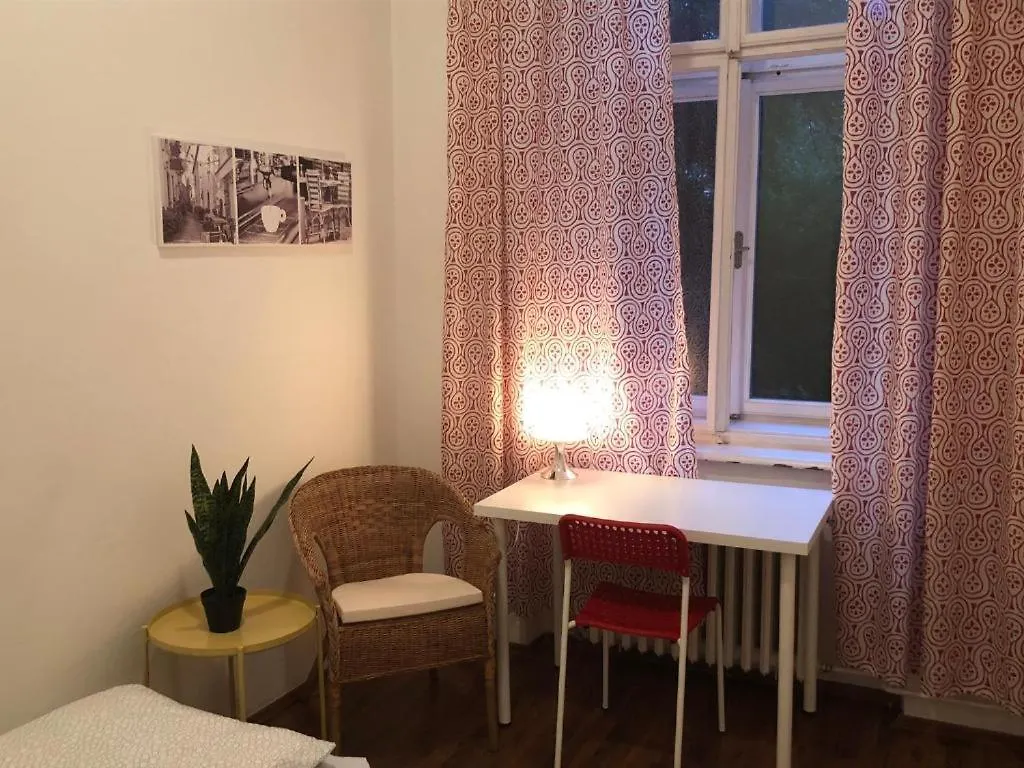 Rooms Veveri - Uvoz, 10 Min Pesky Do Centru Brno