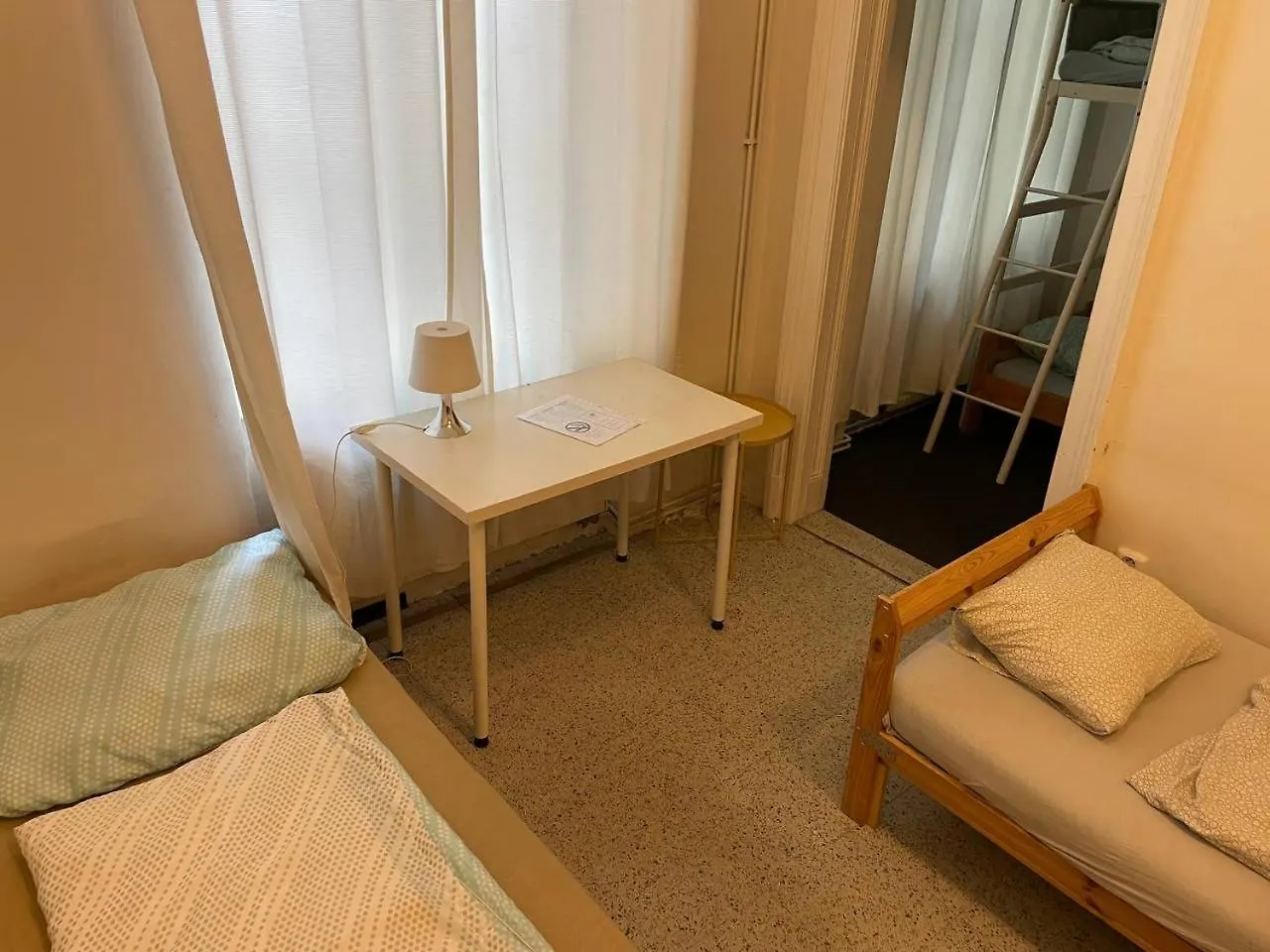 Rooms Veveri - Uvoz, 10 Min Pesky Do Centru Brno Hostel
