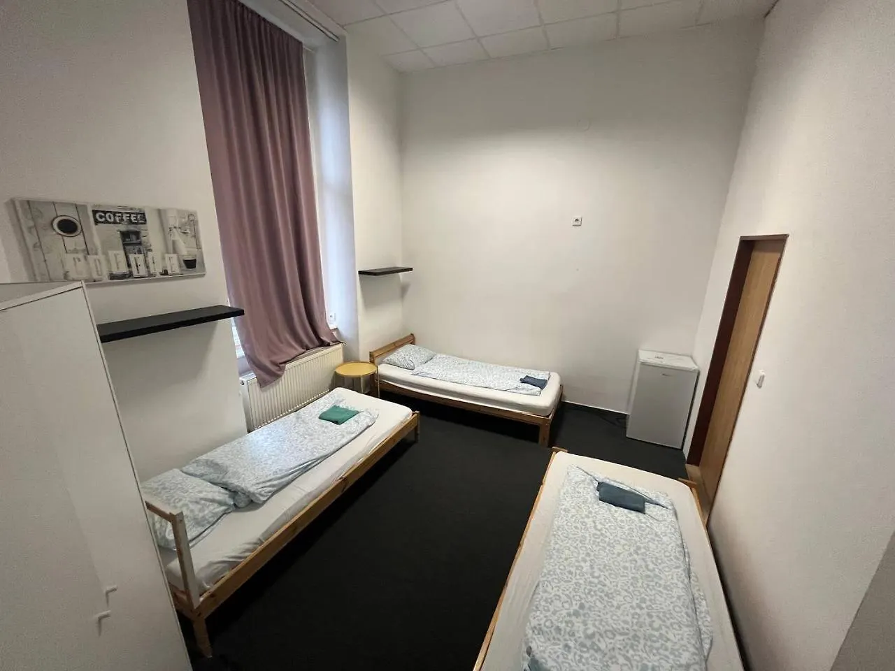 Hostel Rooms Veveri - Uvoz, 10 Min Peski Do Centru Brno Czech Republic